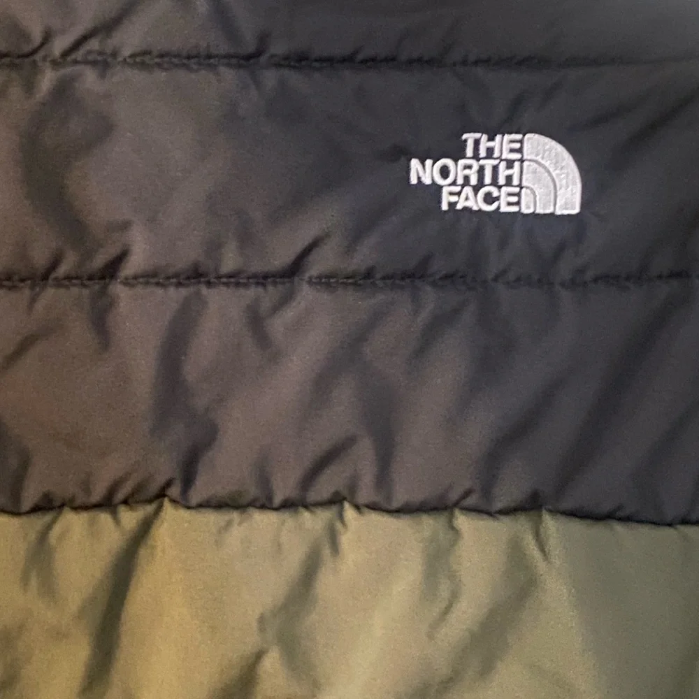 The North Face
Toddler Boys Reversible Perrito Jacket 3T - Picture 6 of 10